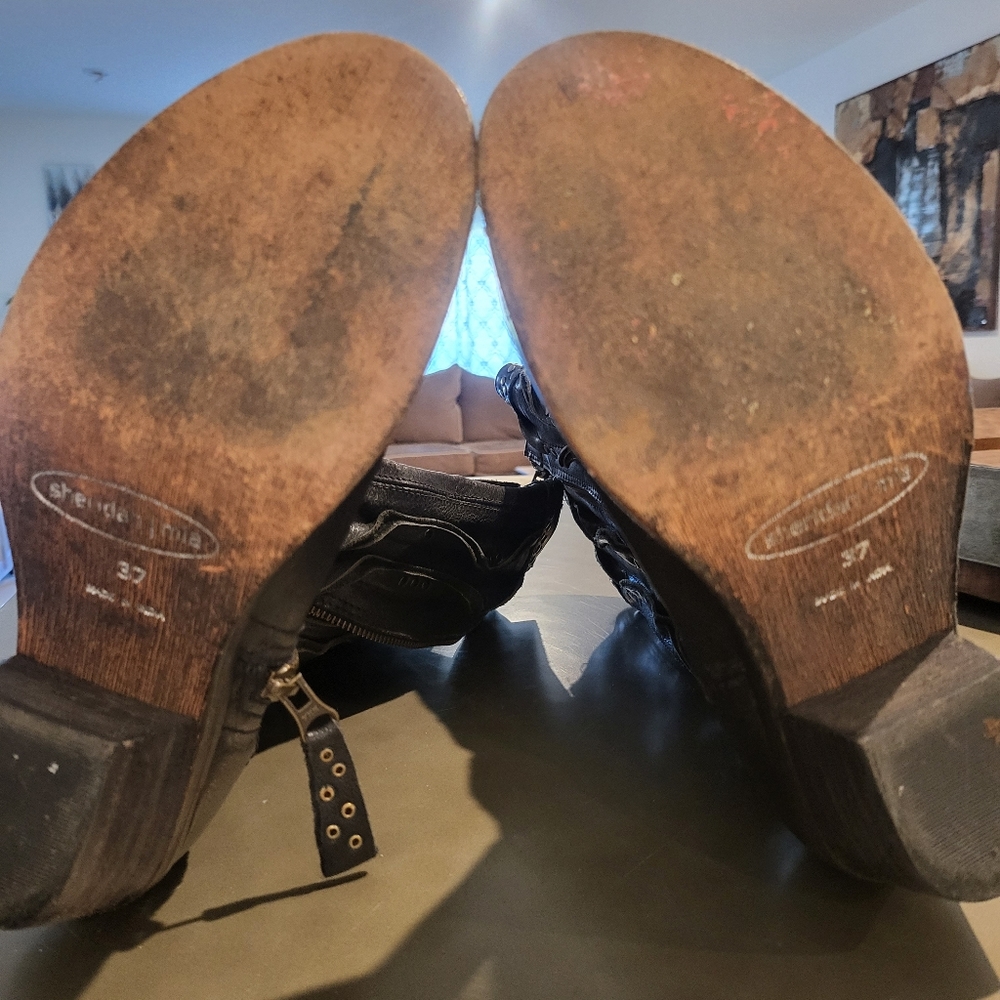 RARE Beautiful leather boots - Picture 7 of 7